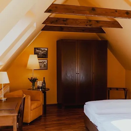 Hotel Sporer Отель Бад-Радкерсбург